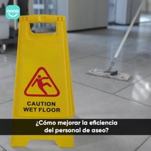 señal piso mojado